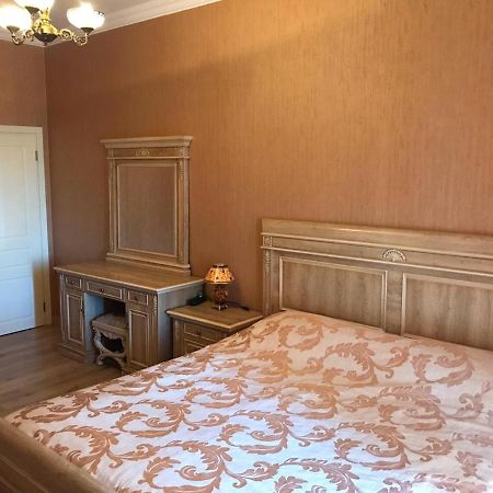 Rustaveli Apartment City Centre ティビリシ エクステリア 写真