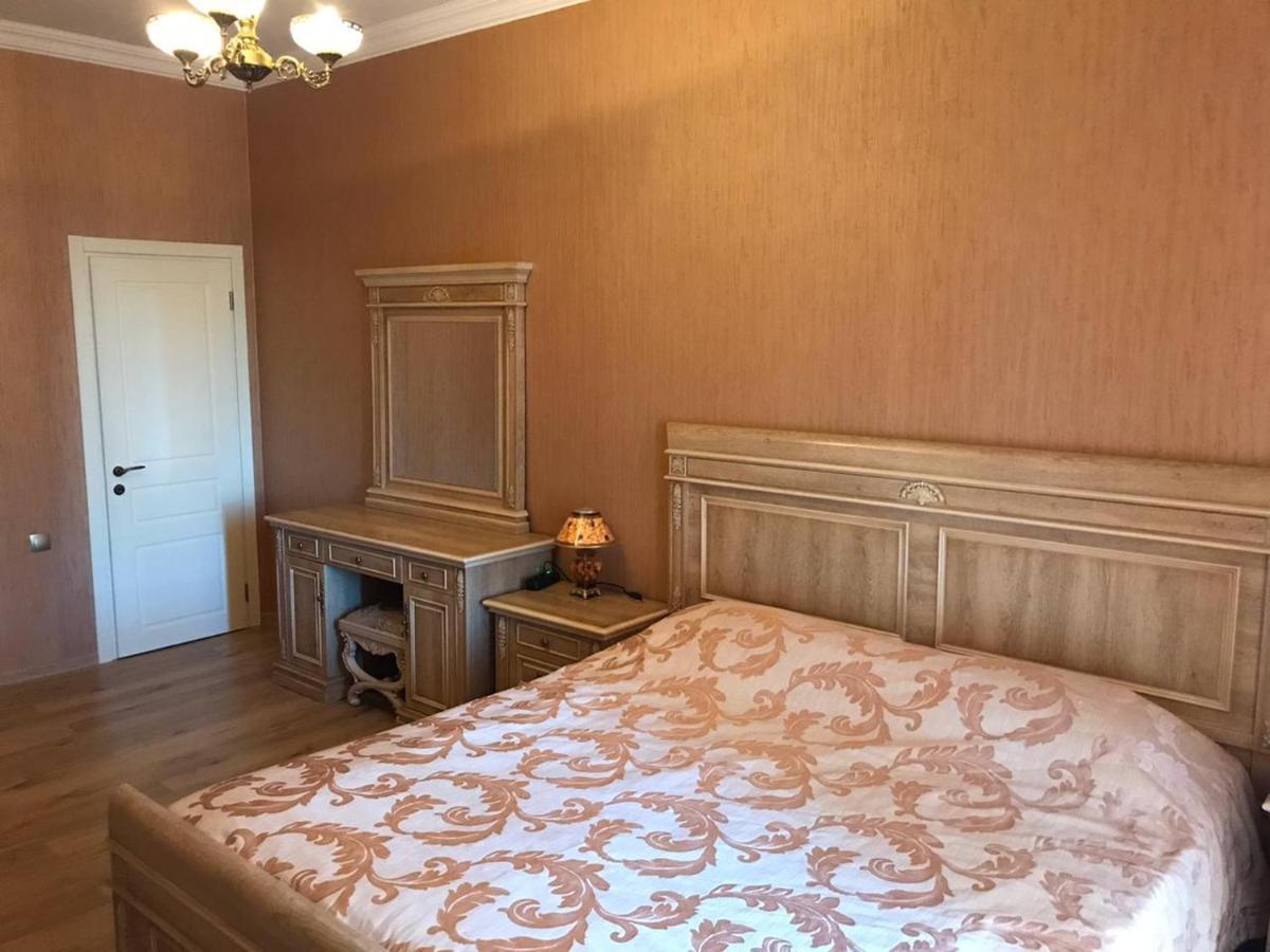 Rustaveli Apartment City Centre ティビリシ エクステリア 写真